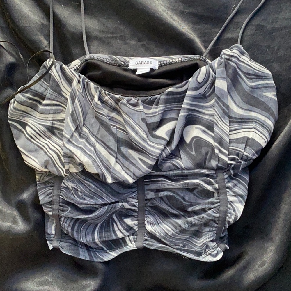 Grey Garage Top